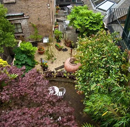 The Townhouse Hotel 3*