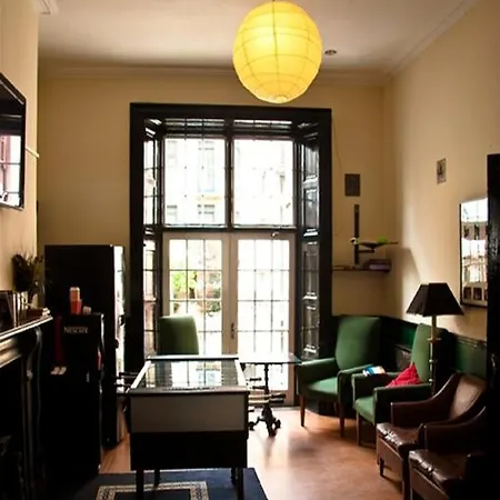 The Townhouse ホテル