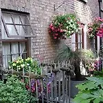 Hotel The Townhouse 3*