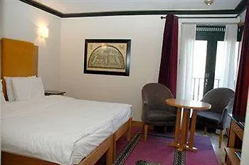 The Townhouse Отель 3*