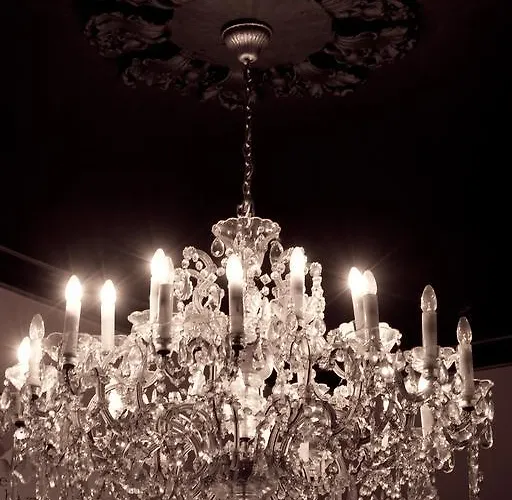 Отель The Townhouse